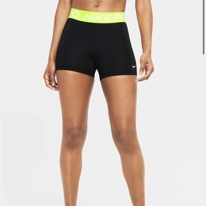 Nike Pro 3” Shorts